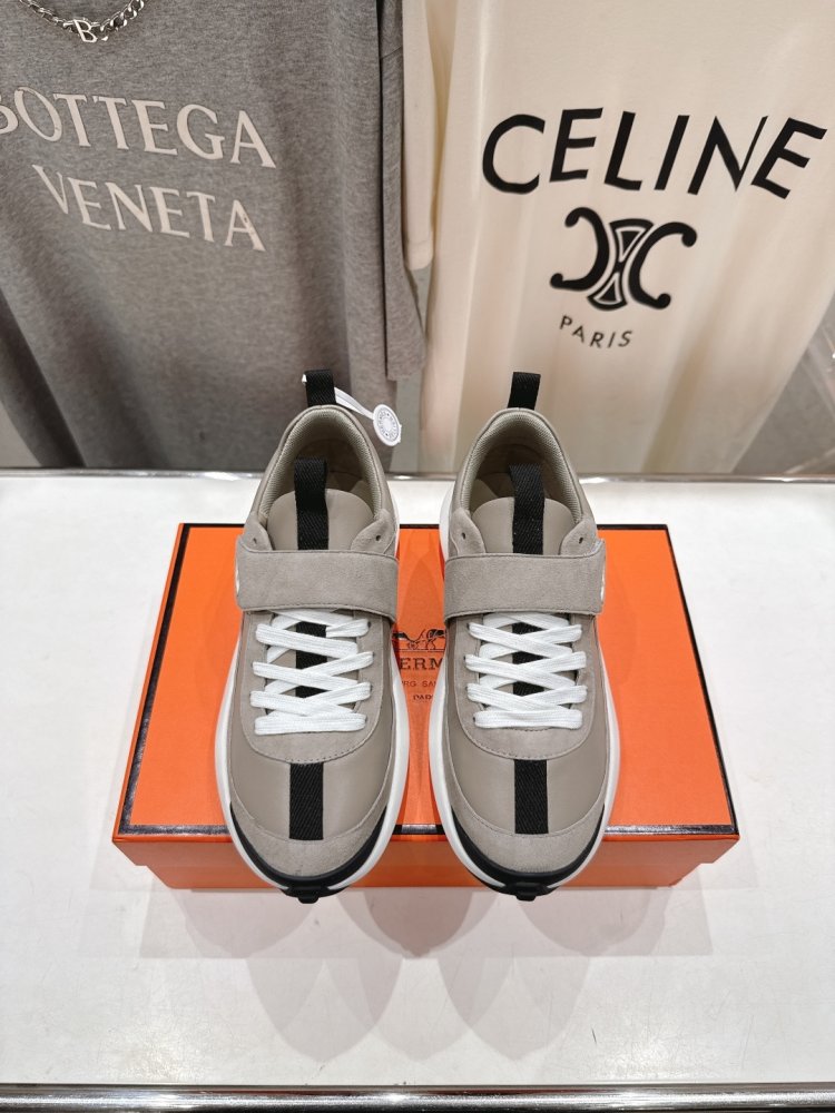 Кросівки фото 2