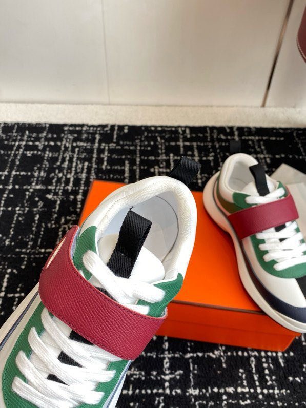 Кросівки фото 2