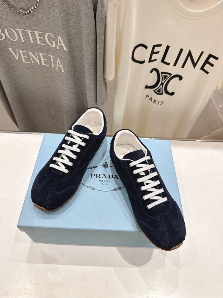 Кроссовки фото 2