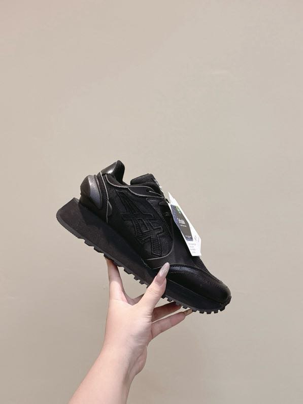 Кроссовки фото 2