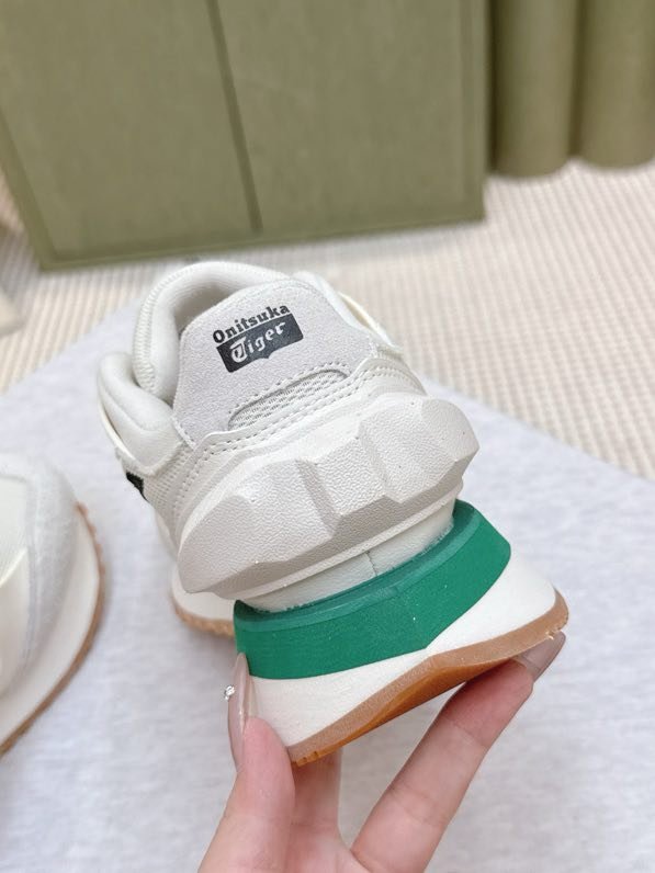 Кроссовки фото 2