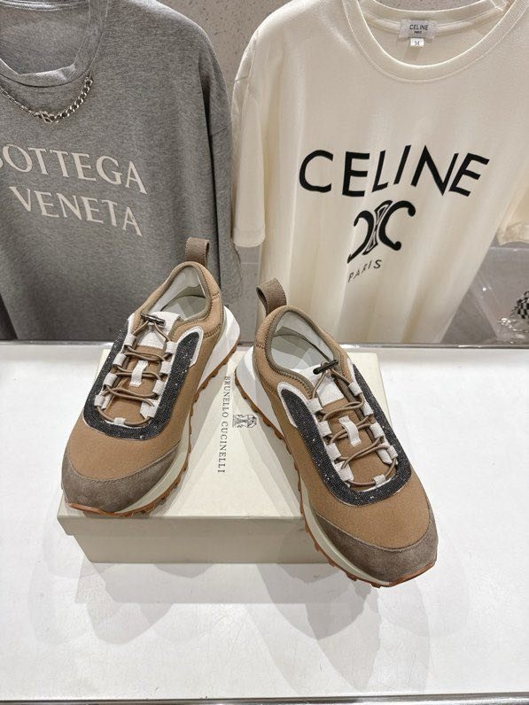 Кроссовки фото 2