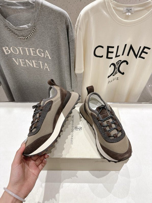 Кроссовки фото 2