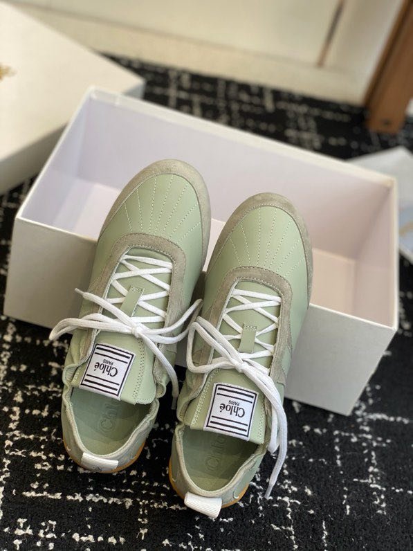 Кросівки фото 2