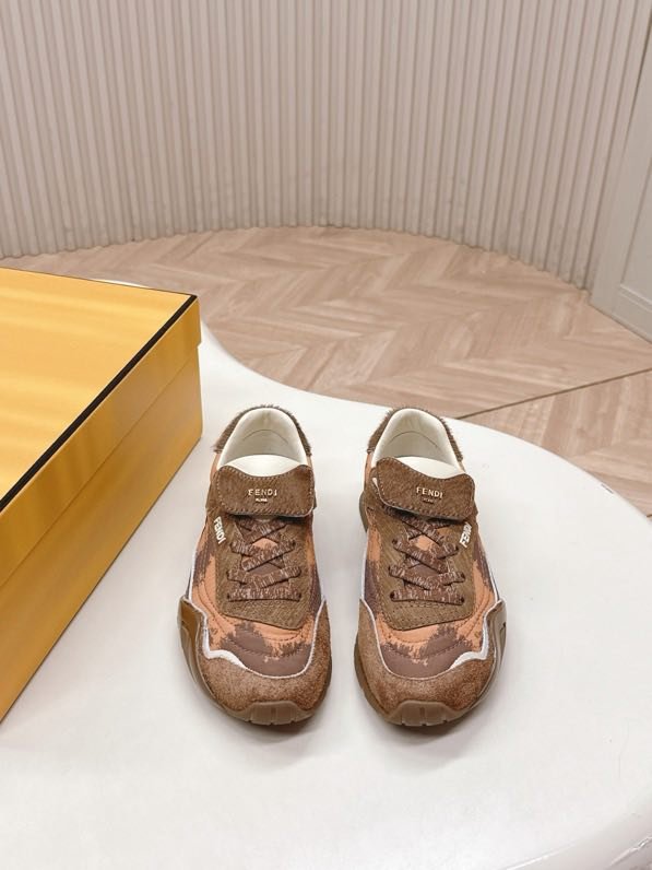 Кроссовки фото 2