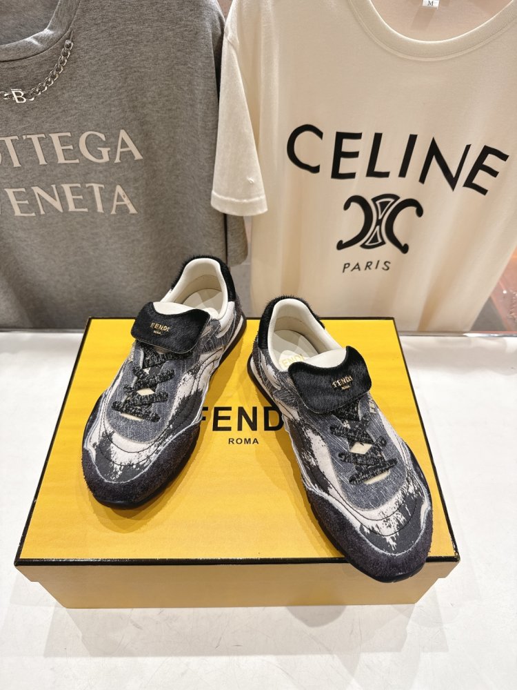 Кроссовки фото 2