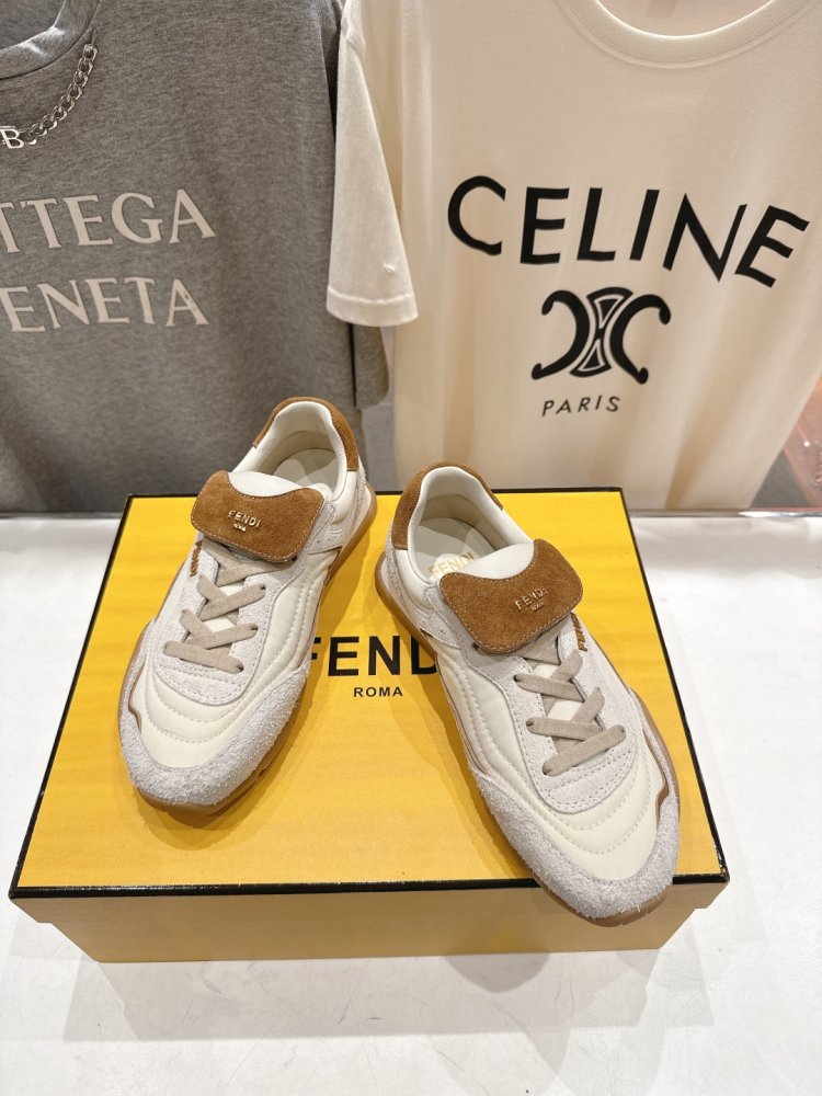 Кроссовки фото 2