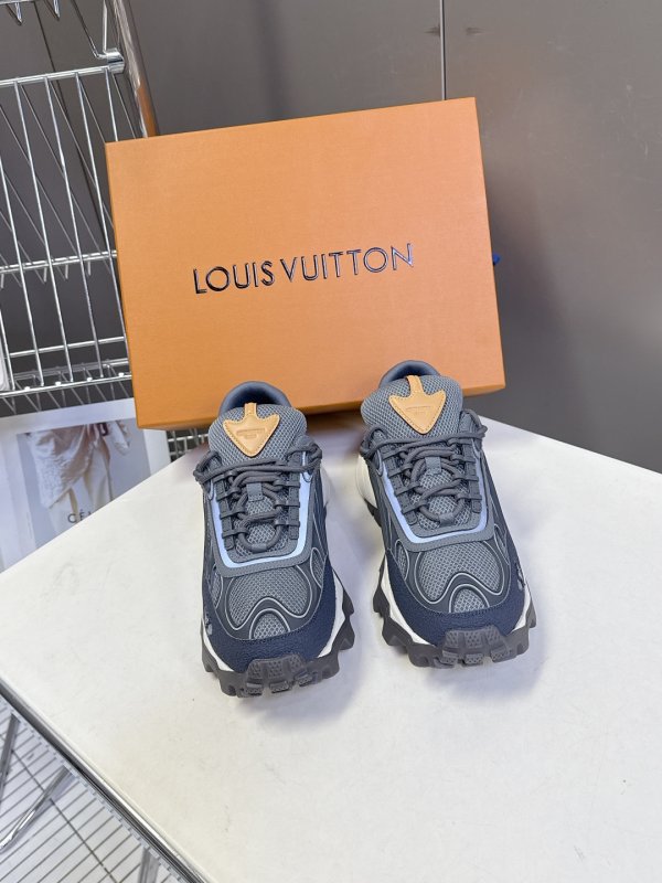 Кроссовки фото 2