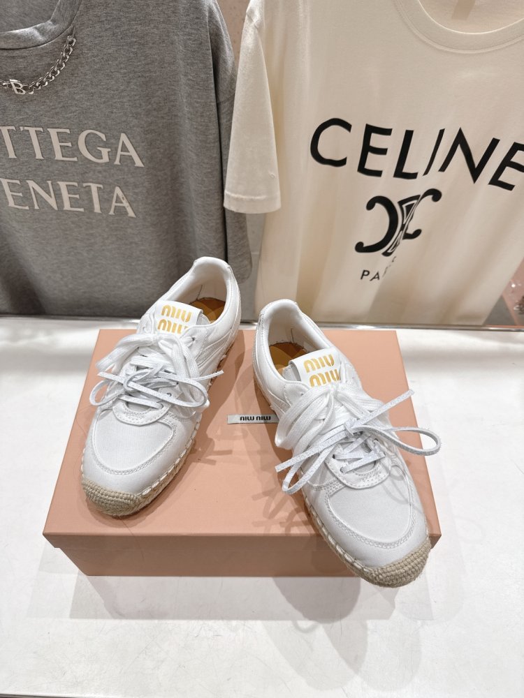 Кроссовки фото 2