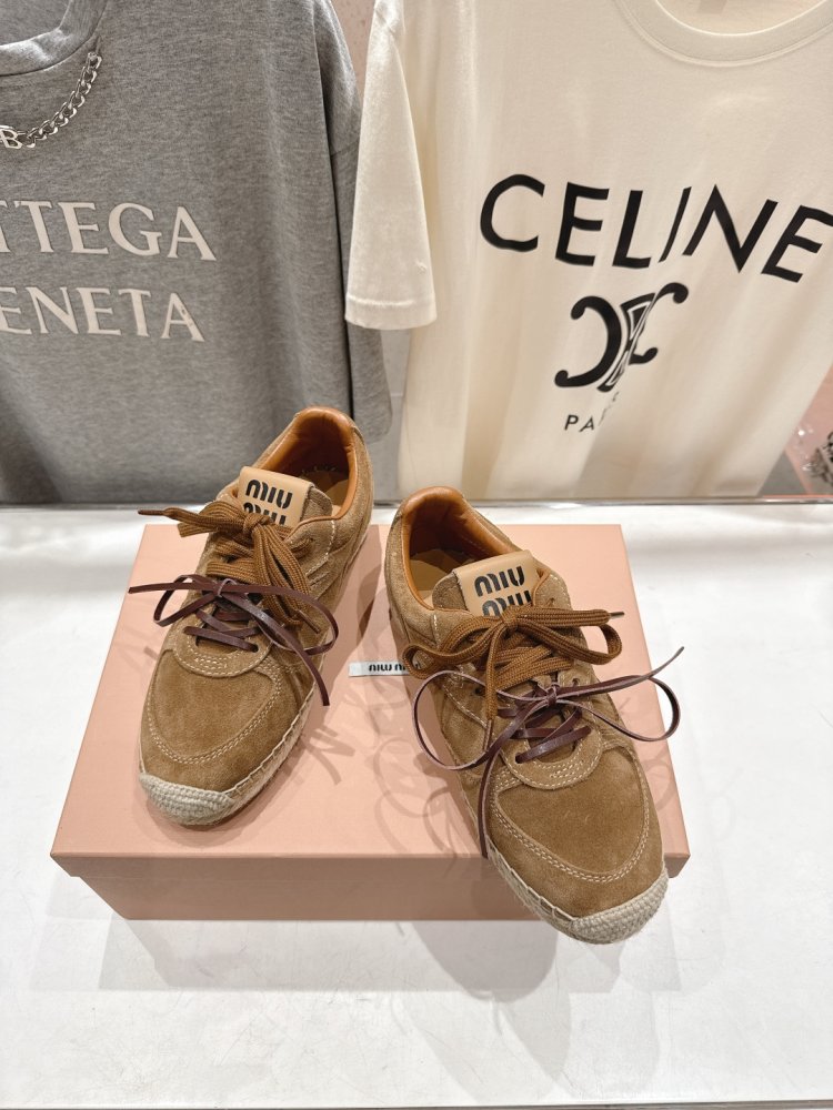 Кроссовки фото 2