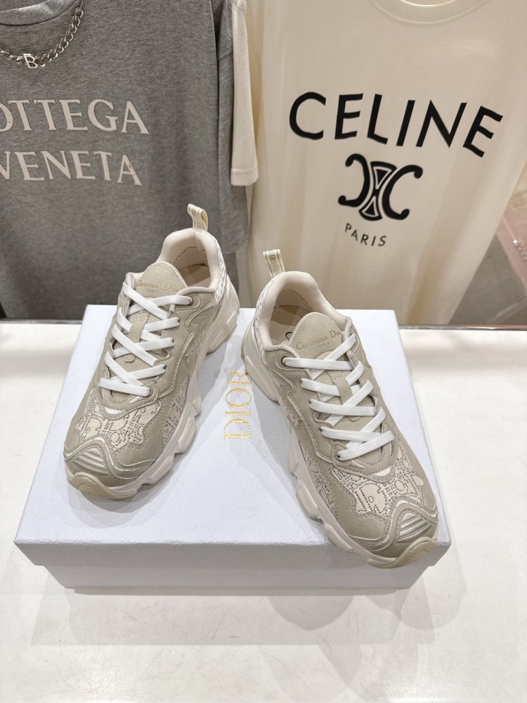 Кроссовки фото 2