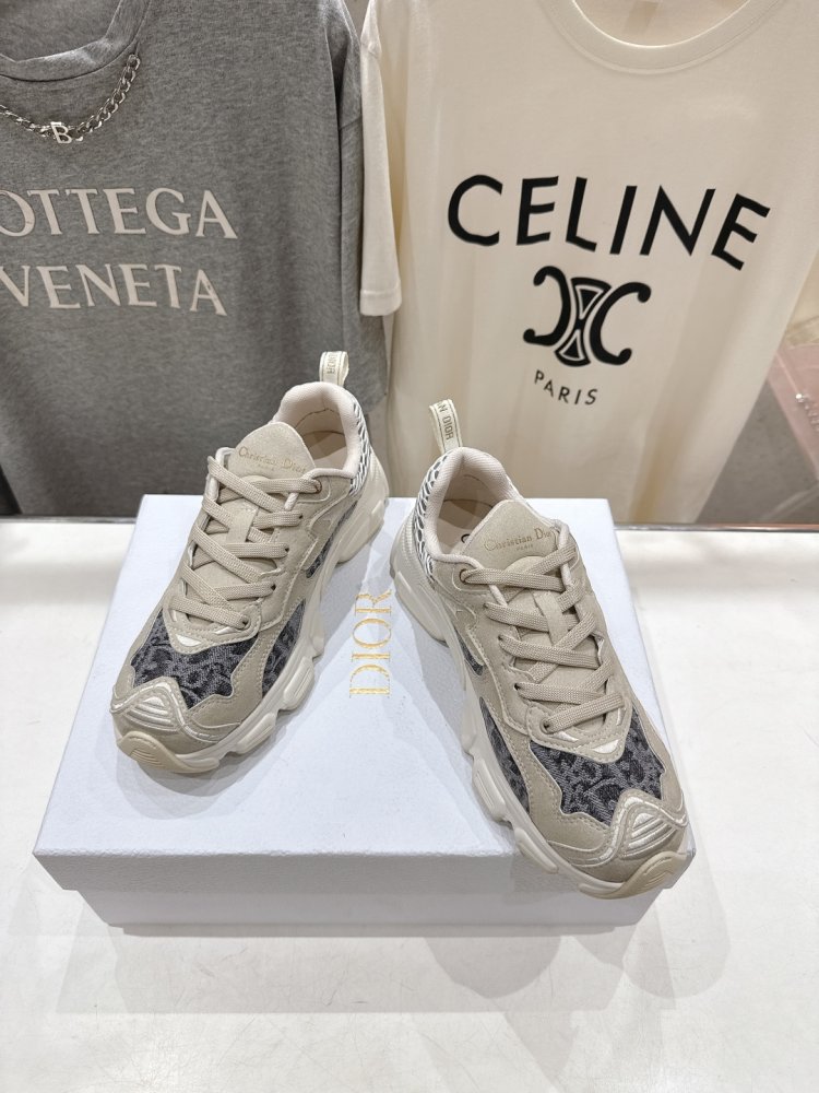 Кроссовки фото 2