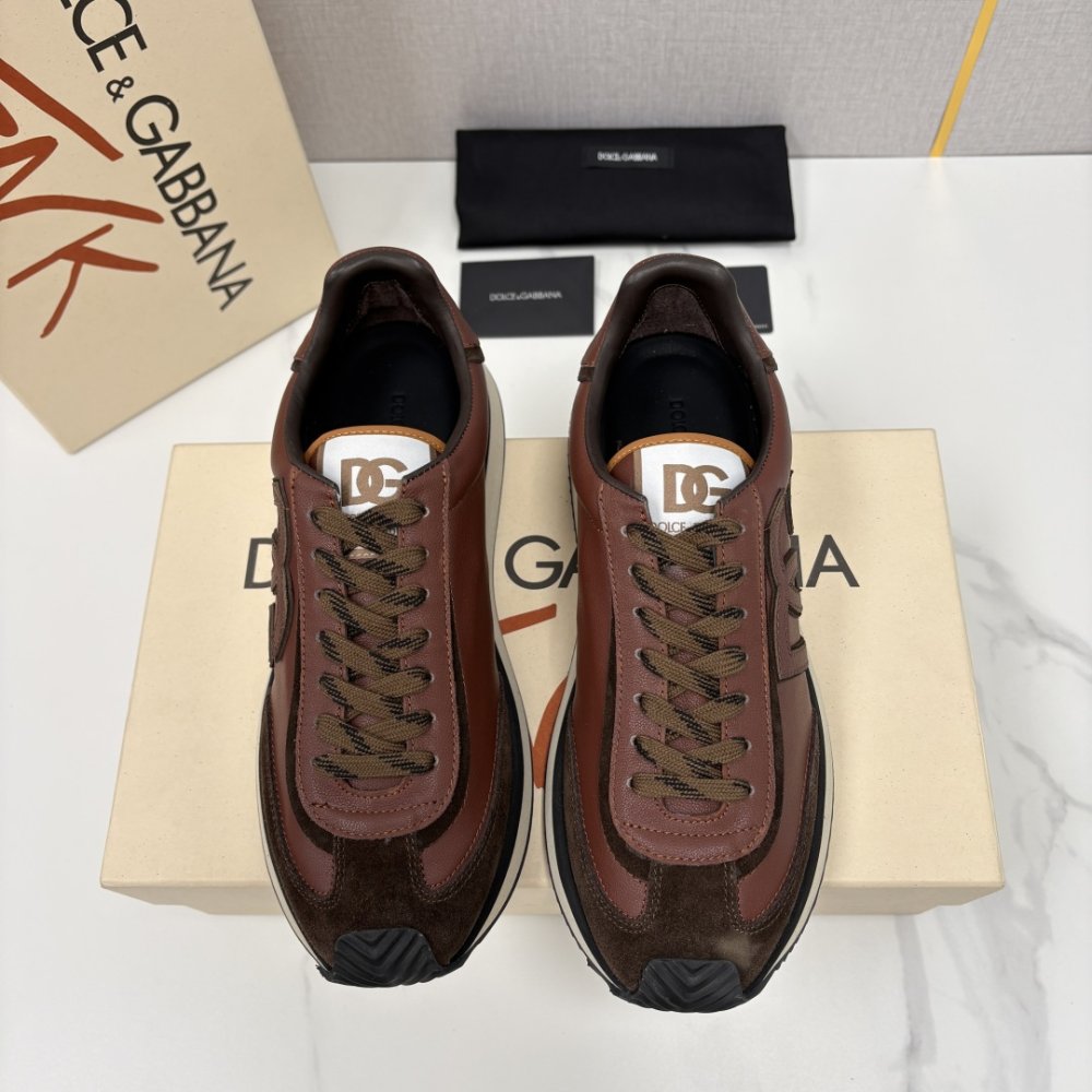 Кросівки фото 2