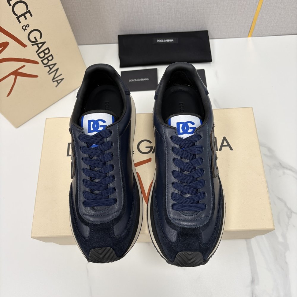 Кросівки фото 2