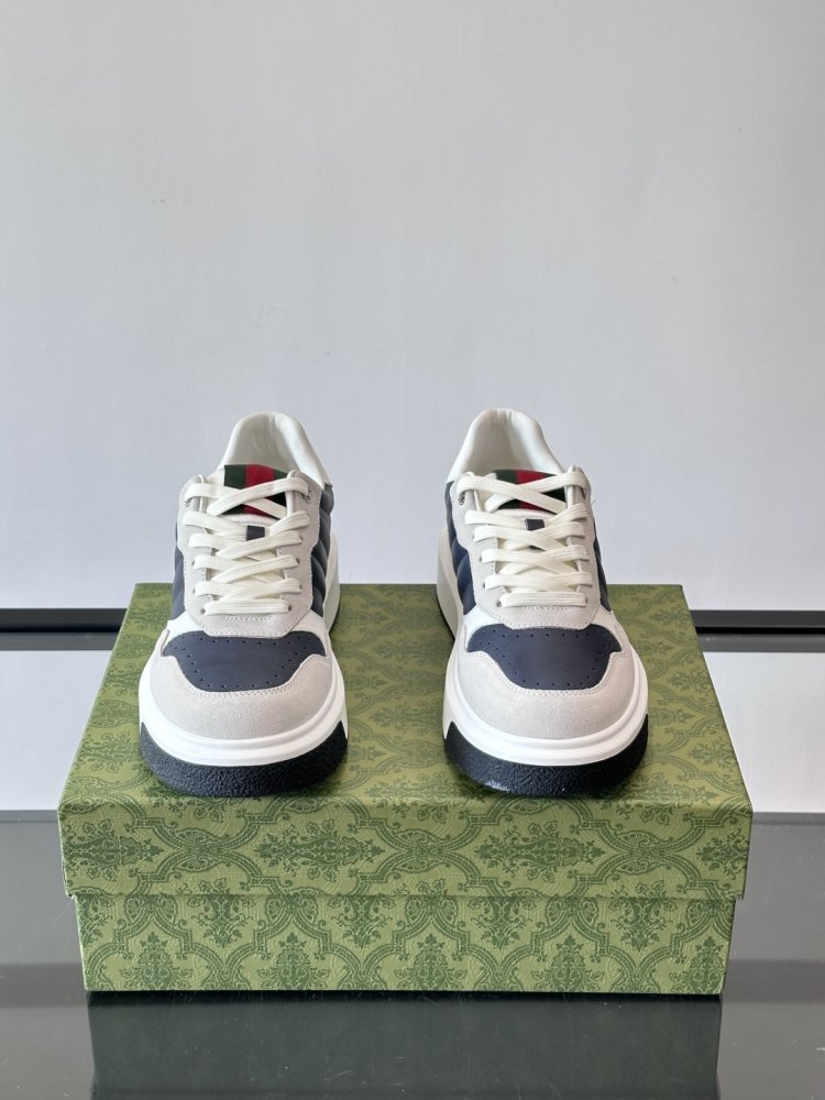 Кросівки фото 2