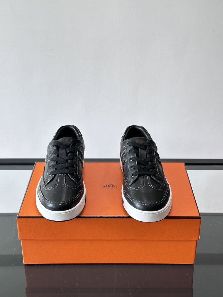 Кросівки фото 2