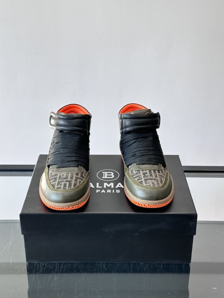 Кросівки фото 2