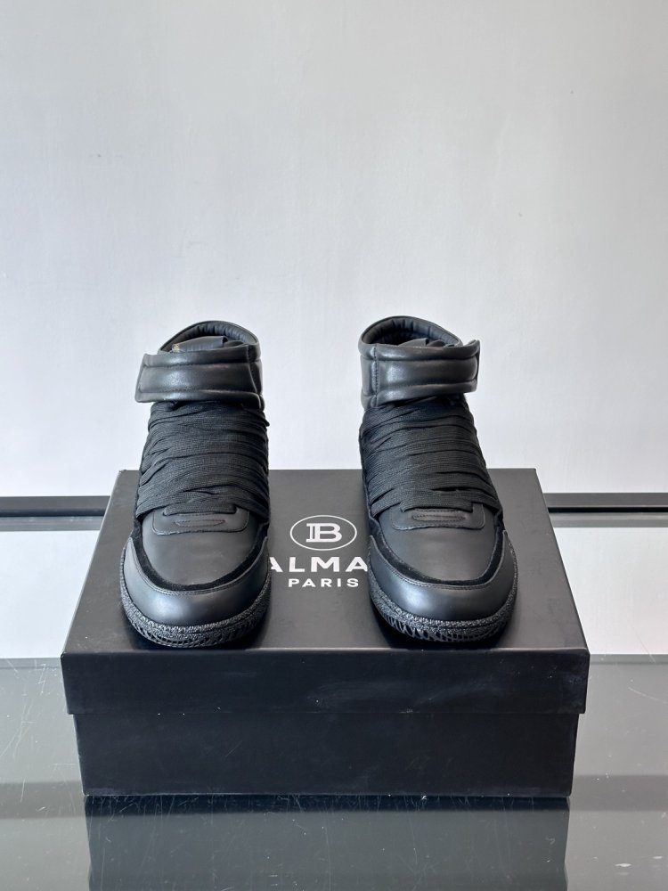 Кросівки фото 2