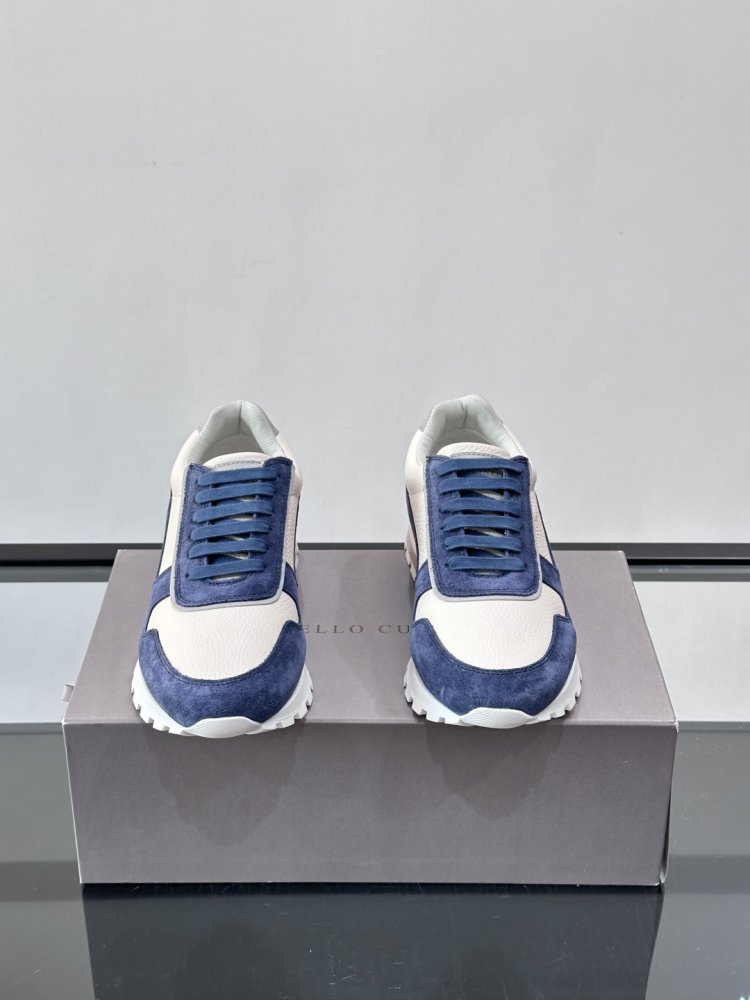 Кросівки фото 2