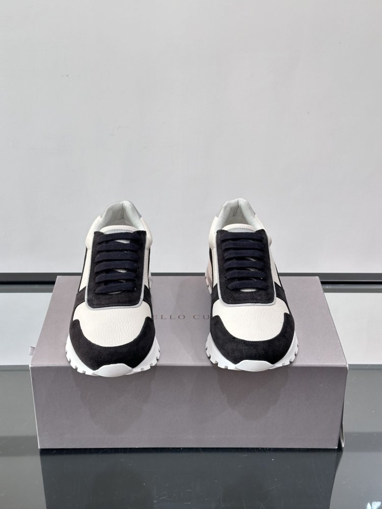 Кросівки фото 2