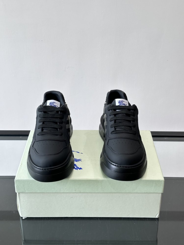 Кросівки фото 2