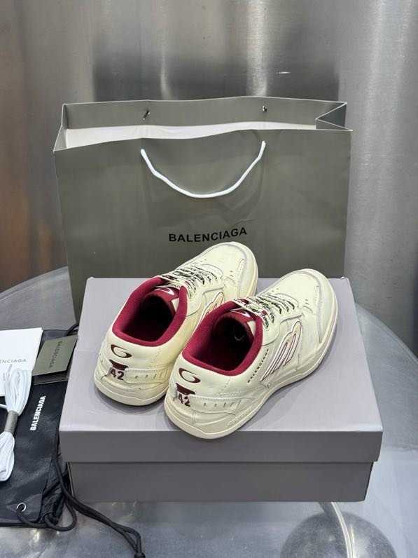 Кросівки фото 2