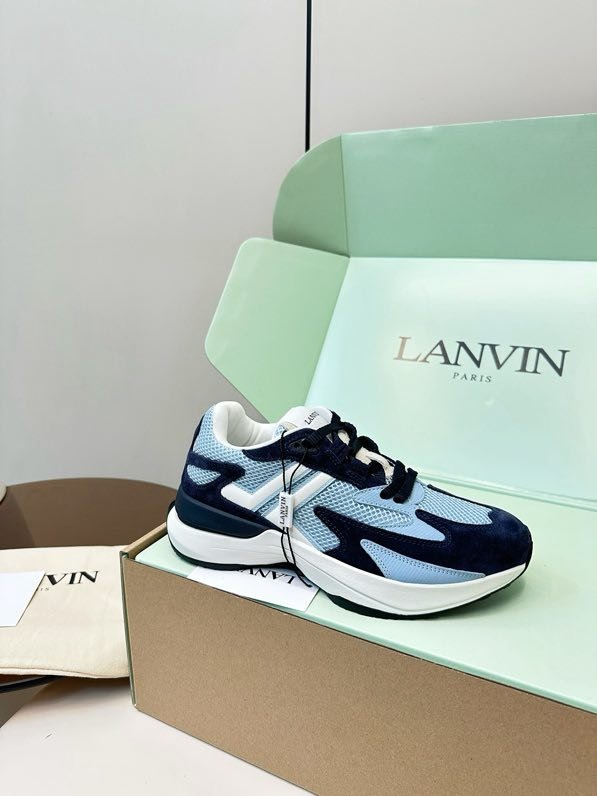 Кроссовки фото 3