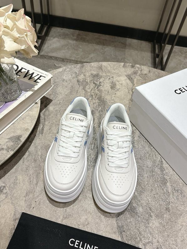 Кросівки фото 3