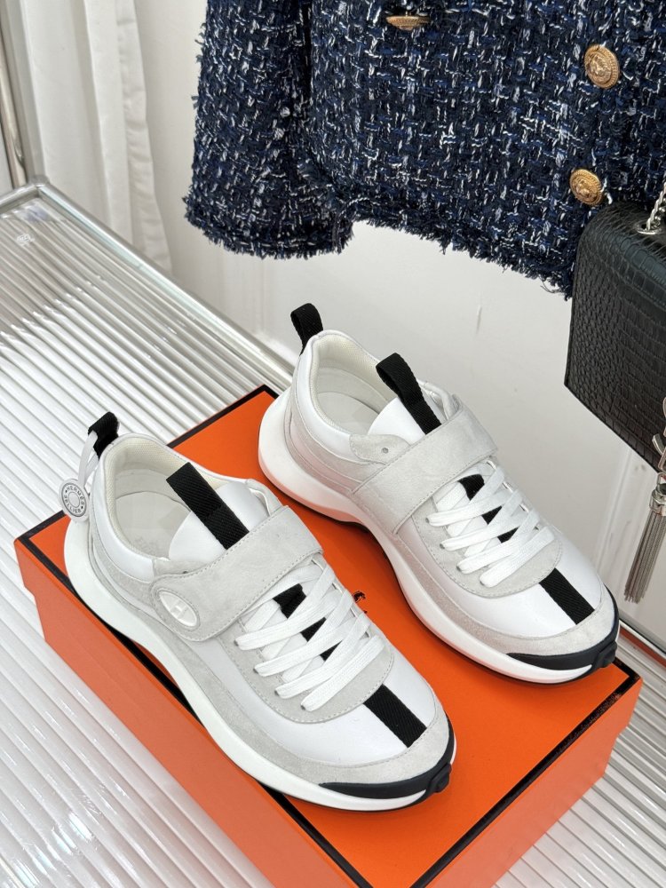 Кросівки фото 3