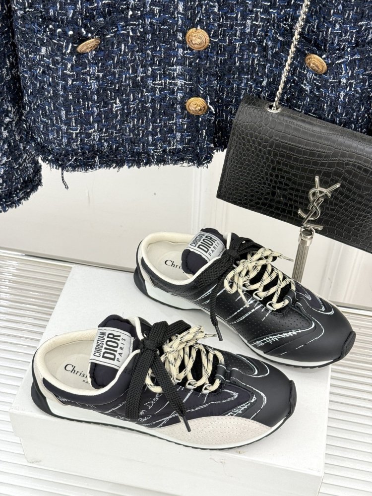 Кроссовки фото 3