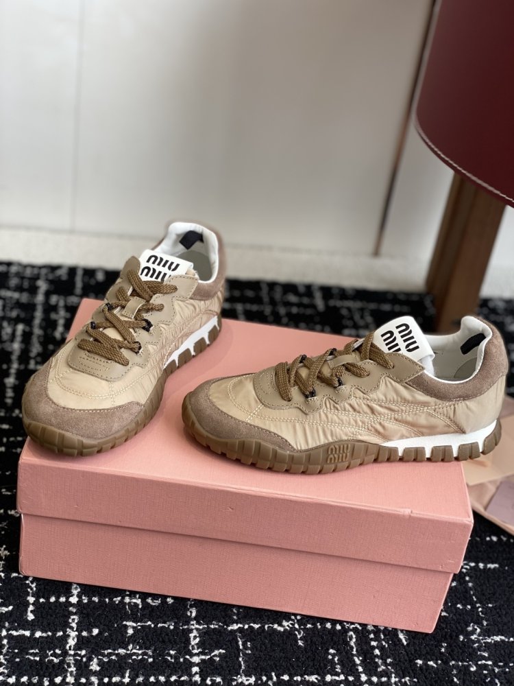 Кроссовки фото 3