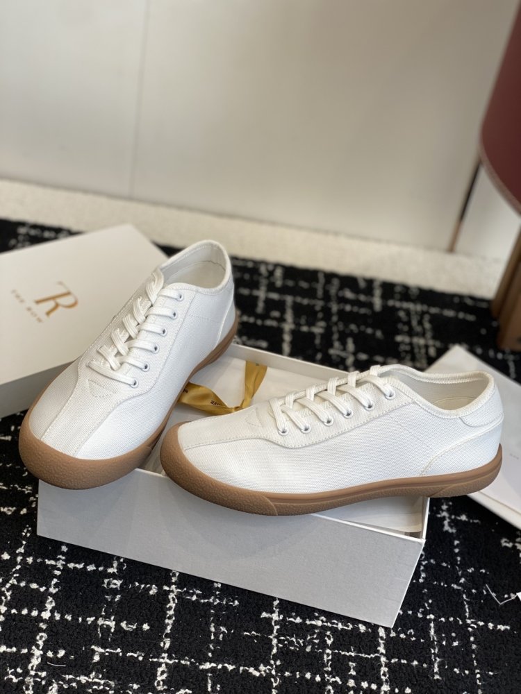 Кроссовки фото 3