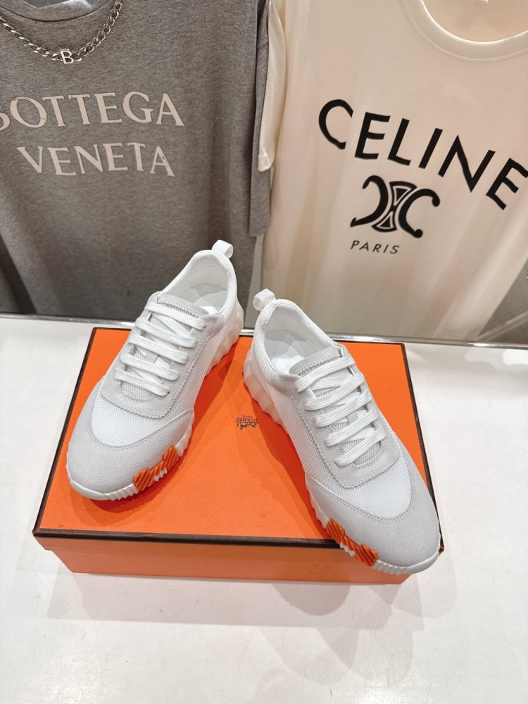 Кросівки фото 3