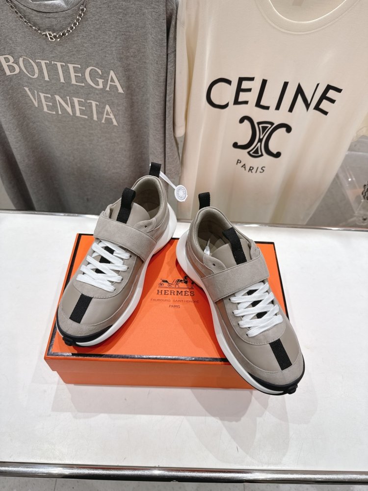 Кросівки фото 3