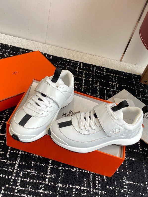 Кросівки фото 3