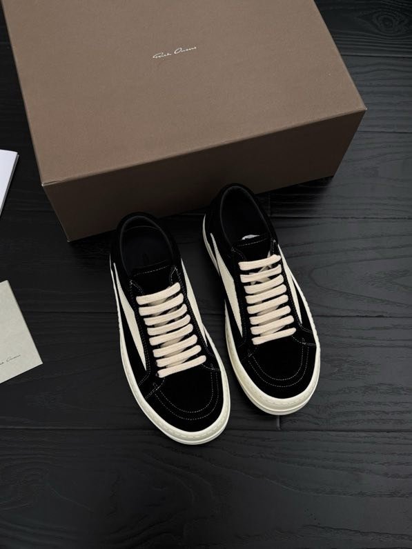 Кросівки фото 3