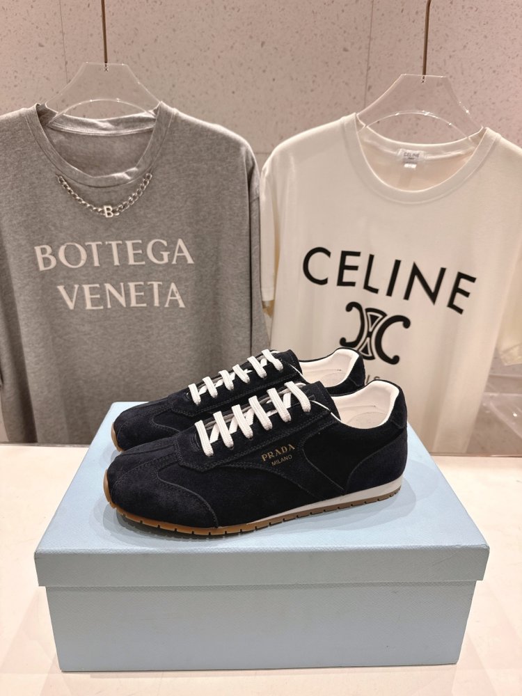 Кроссовки фото 3