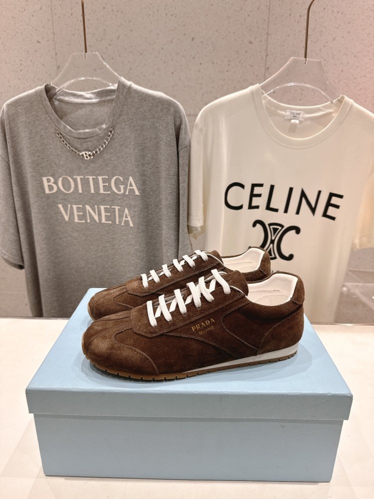 Кроссовки фото 3