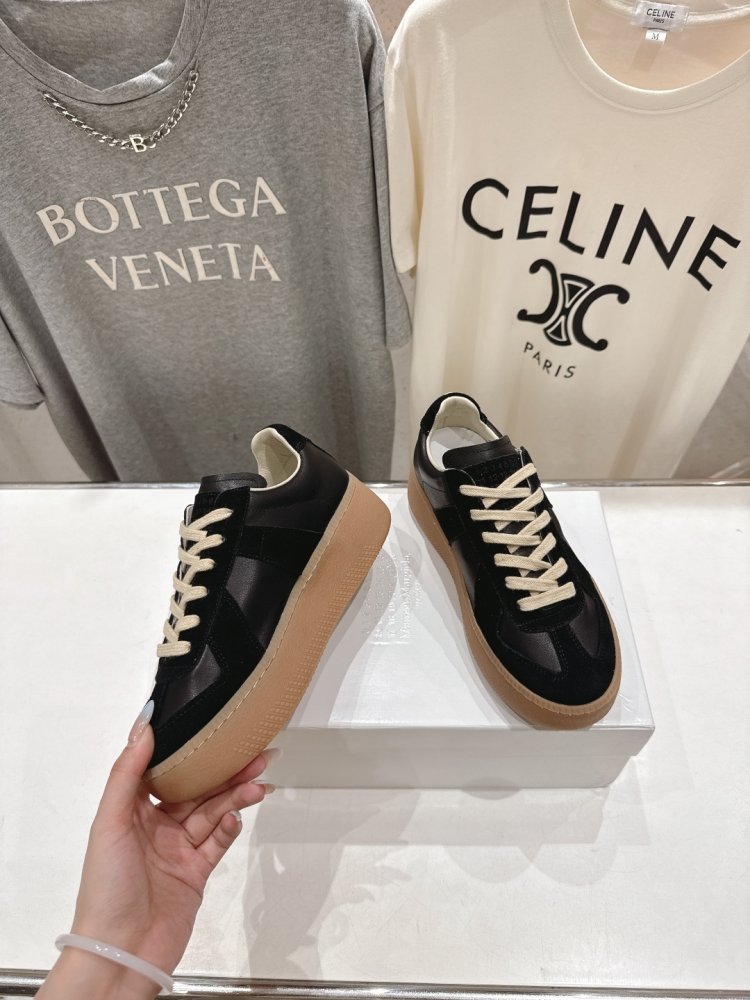 Кроссовки фото 3