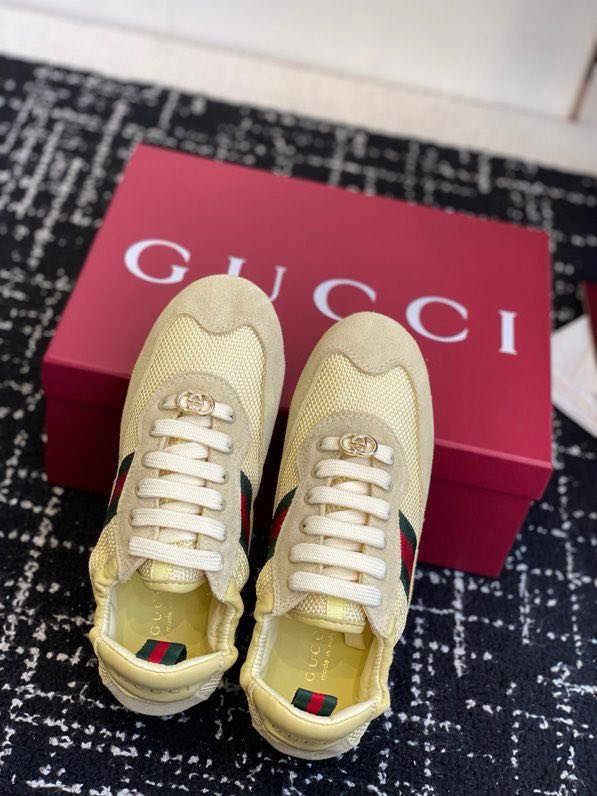 Кросівки фото 3