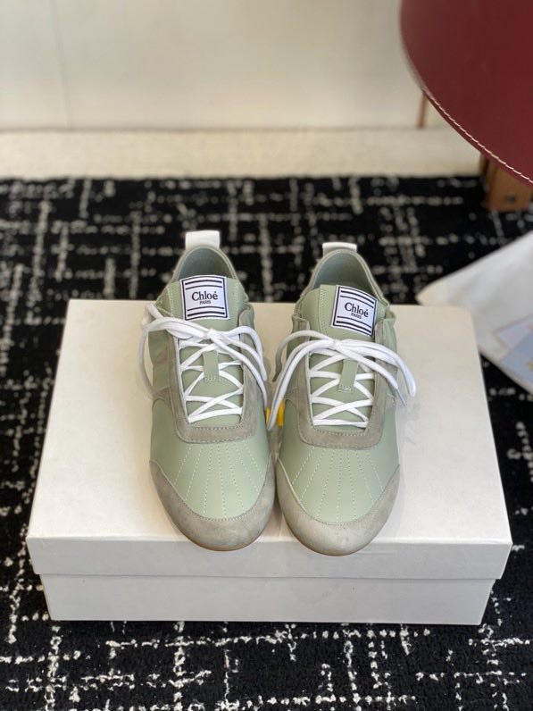 Кросівки фото 3