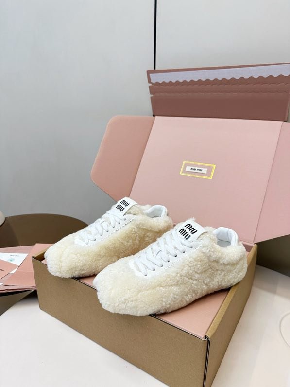 Кроссовки фото 3