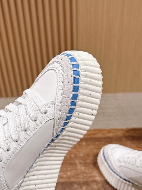 Кросівки фото 3