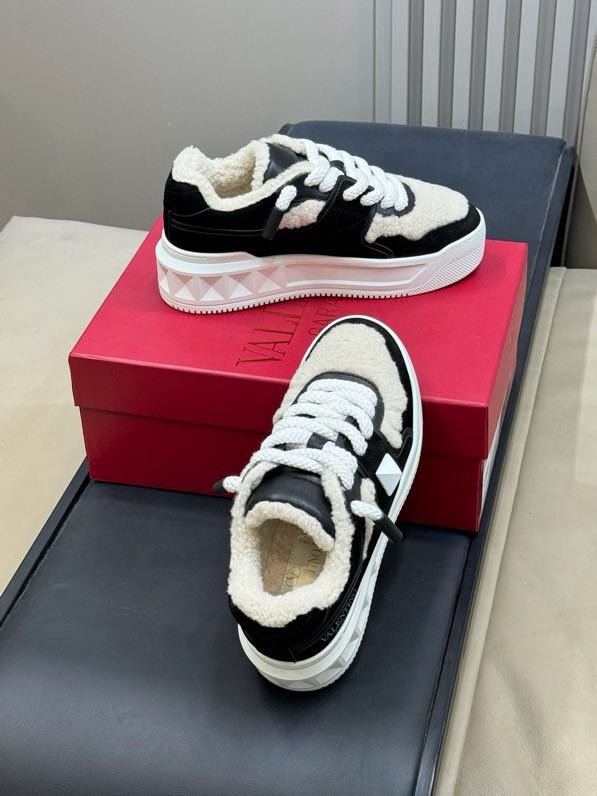 Кроссовки фото 3