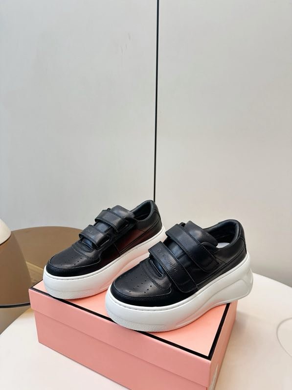 Кроссовки фото 3