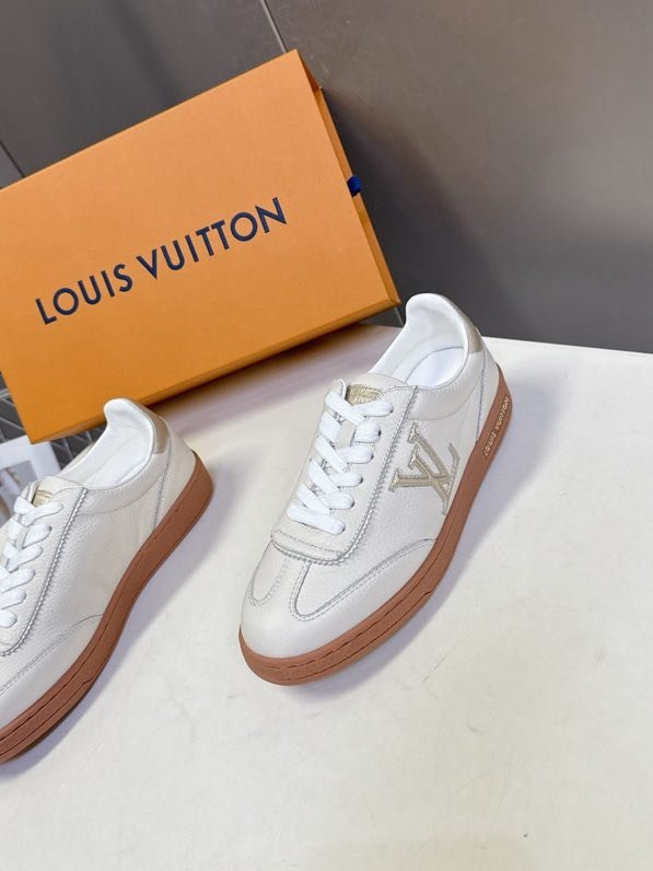 Кроссовки фото 3