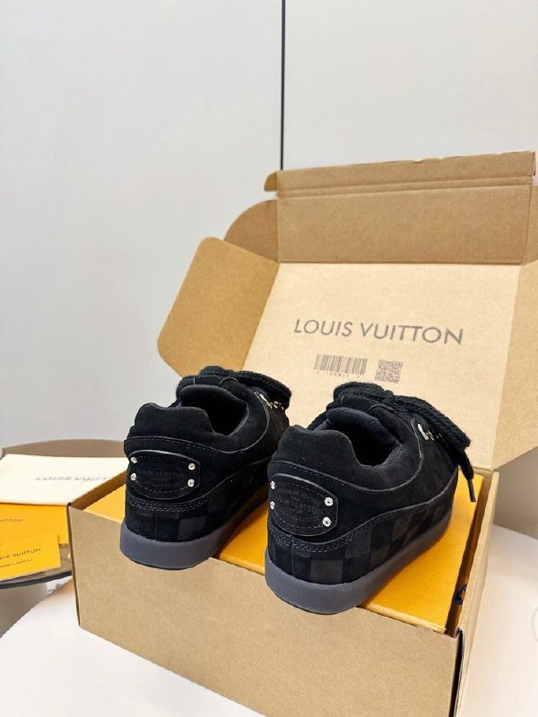 Кроссовки фото 3