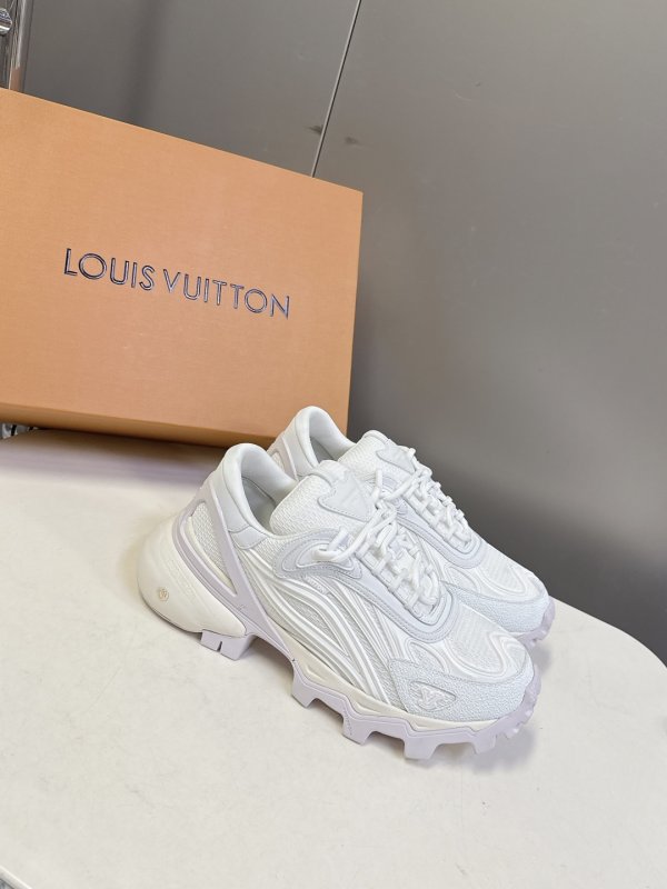 Кроссовки фото 3