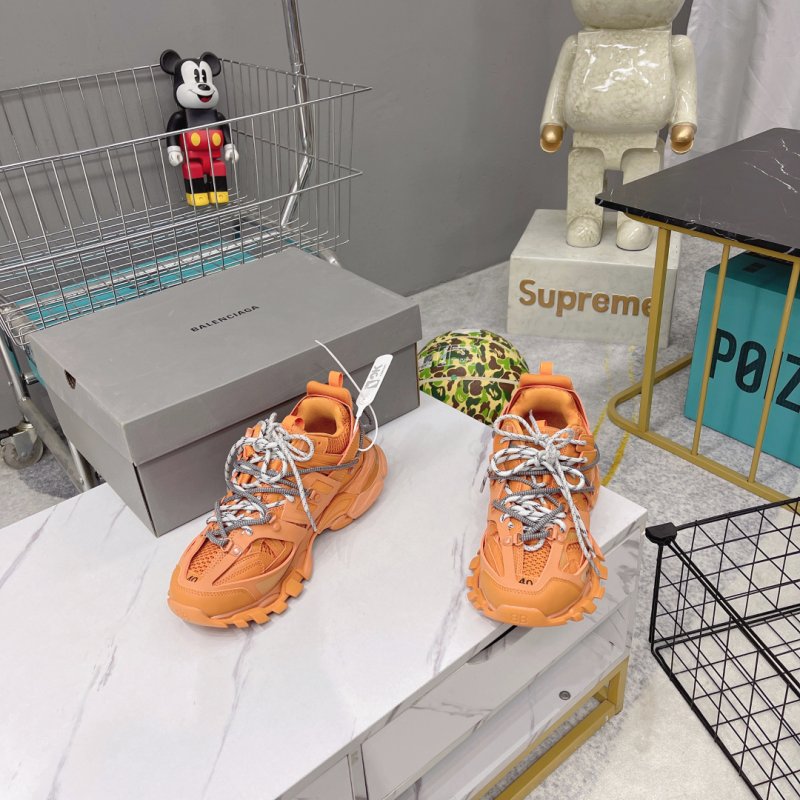 Кроссовки фото 3