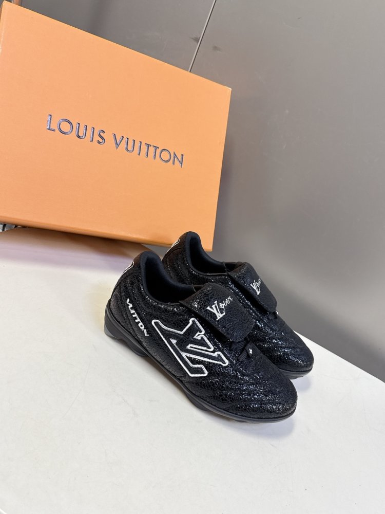 Кроссовки фото 3